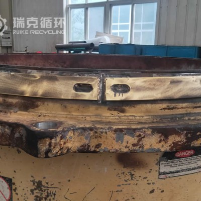 美卓HP300圆锥破下架体维修