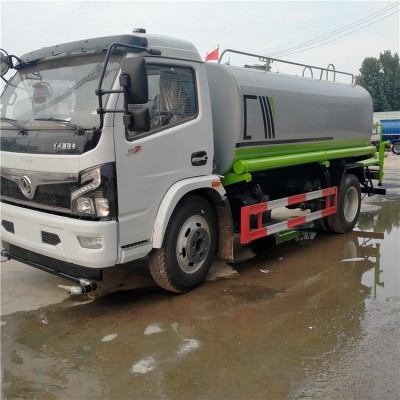 订购10立方喷洒车10吨洒水车优惠价格到厂家山东劲力环卫