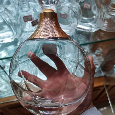 广州酒瓶抛光打磨加工厂家