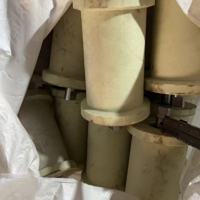 Φ200×300斜井尼龙地滚 径宽规格各有别 匹配绳径选妥帖