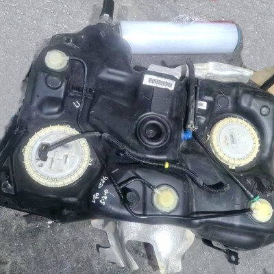 沃尔沃V40CC油箱 涡轮增压 空调泵 电子扇 中冷器